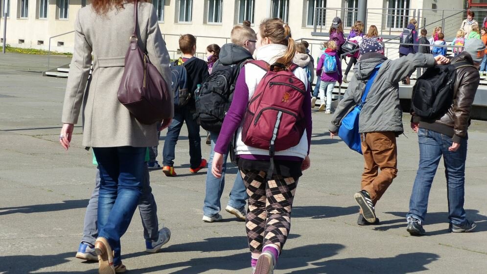 schueler_Quelle_Metropolico_org_httpscreativecommons_orglicensesby_sa2_Ausschnitt_08022016.jpg Schüler