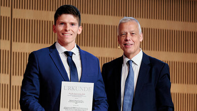 Prof. Dr. Simon Lebek