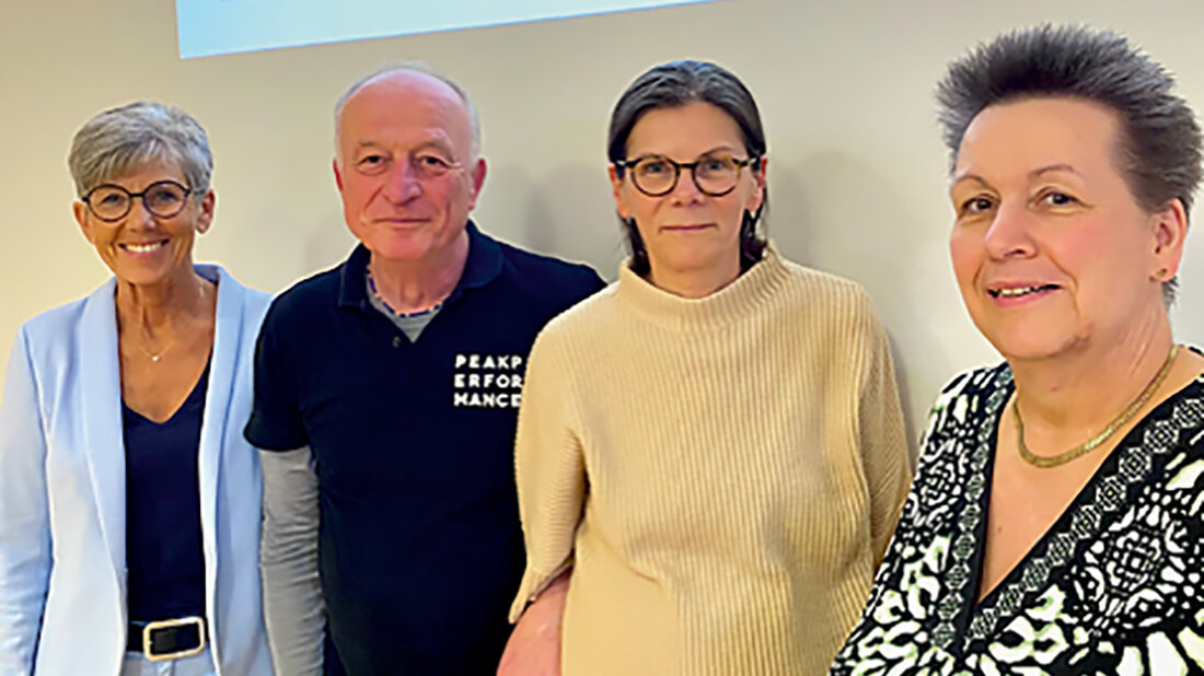 Gruppenfoto mit Teilnehmern