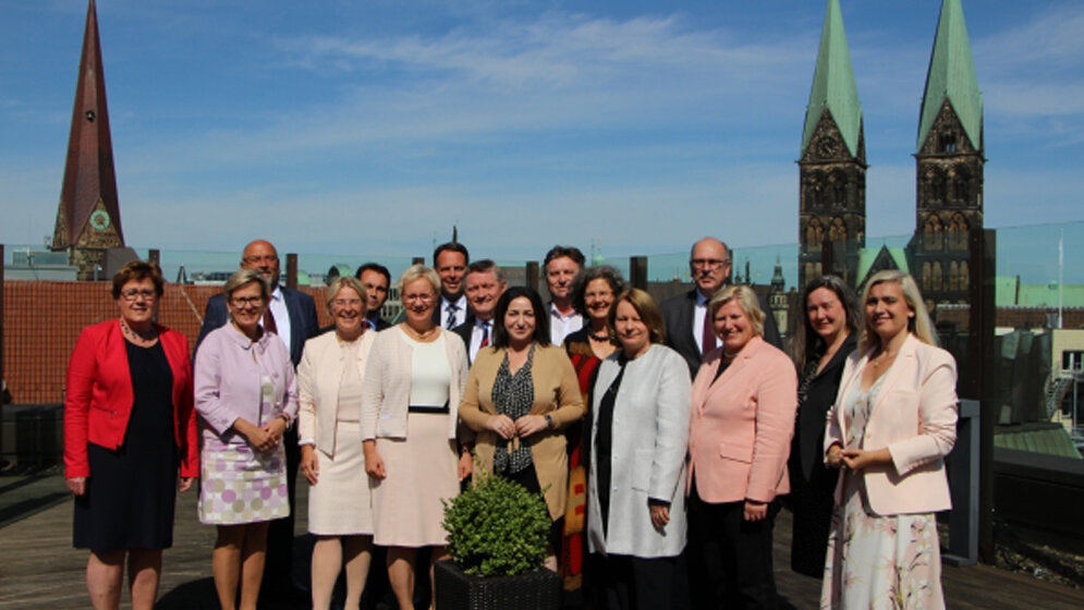 Gruppenfoto zur 90. Gesundheitsministerkonferenz 2017