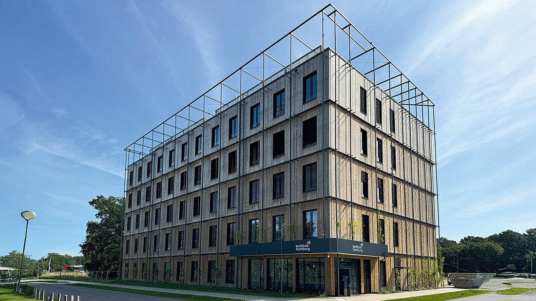 Reinraum für CAR-T-Zell-Produktion
in Hamburg Foto des neuen CAR-T-Zell-Produktionsgebäudes in Hamburg.