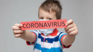 Ein großer Teil von Infektionen bei Kindern und Jugendlichen bleibt unerkannt.