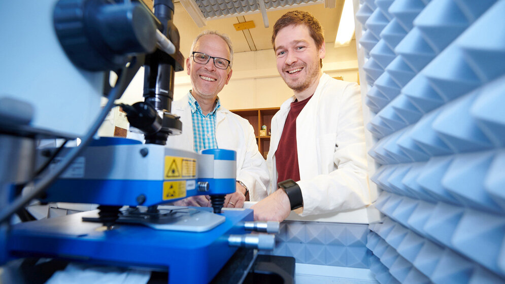 Prof. Dr. Michael Famulok (links) und Dr. Julián Valero 