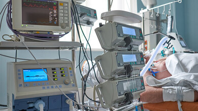 ICU_Kiryl_Lis_stock_adobe_com.jpg COVID-19