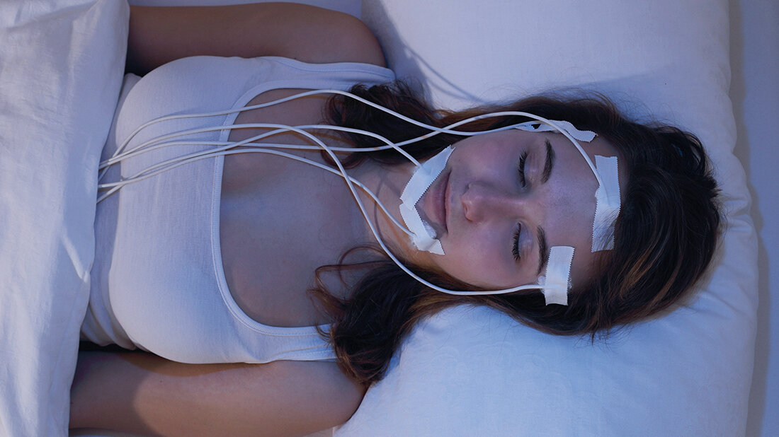 Titelbild des englischen Fachbeitrags über Polysomnografie