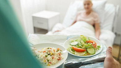 Ernährungsmediziner fordern mehr Ernährungskompetenz in Krankenhäusern