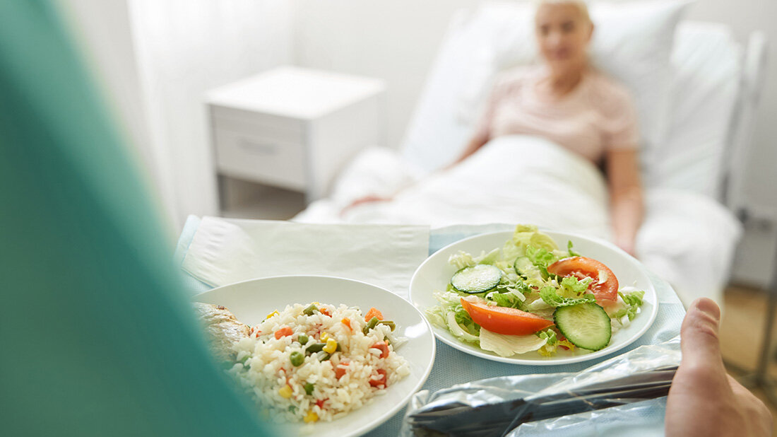 Ernährungsmediziner fordern mehr Ernährungskompetenz in Krankenhäusern