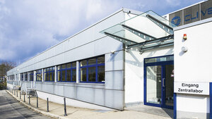 Moderne Laborautomation im Blutspendedienst