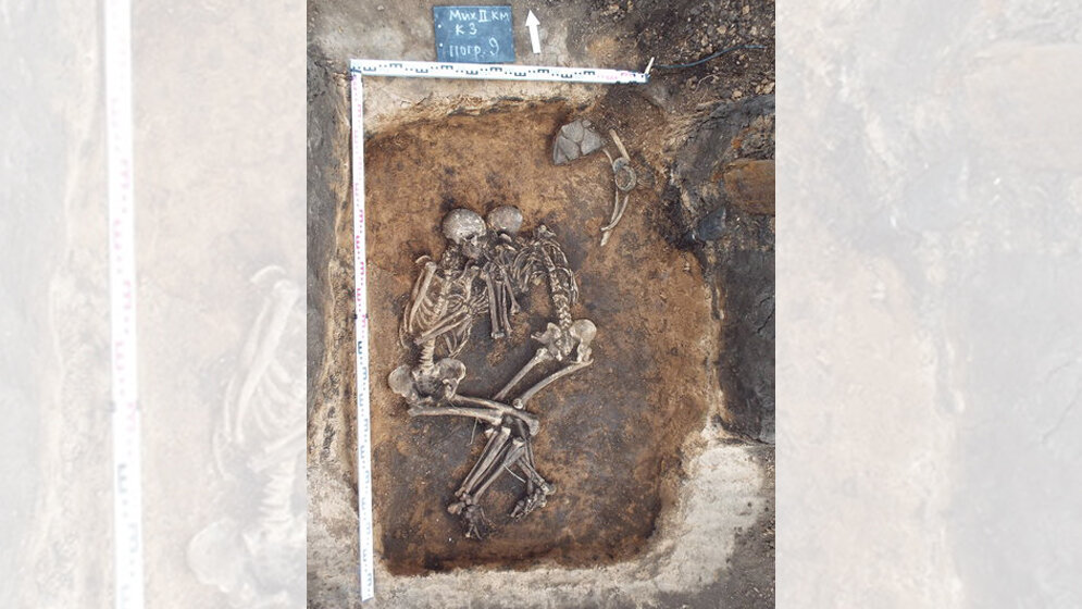 Doppelbestattung der beiden Pestopfer