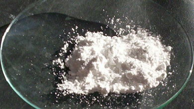 Pulverförmiges Titan(IV)-oxid 