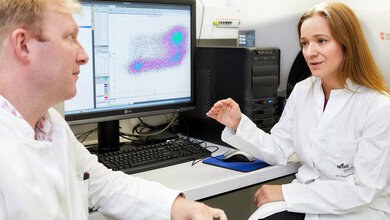 Dr. James Hutchinson und Dr. Paloma Riquelme