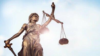 Titelbild des Beitrags mit der Zusammenfassung wichtiger Entscheidungen des BAG