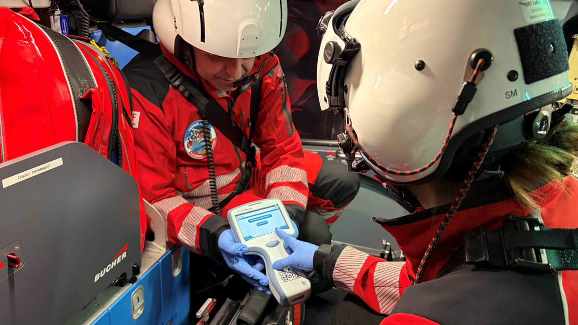 DRF_Luftrettung_2.jpg Rettungshubschrauber der DRF Luftrettung im Einsatz.