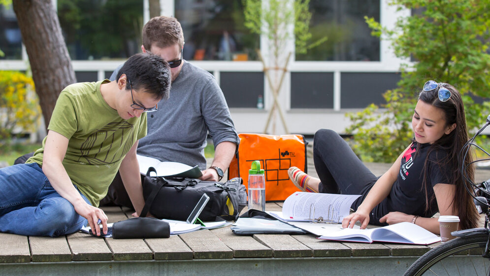 Englische_Master_by_Lunghammer_17.jpgTU-Graz.jpg TU Graz