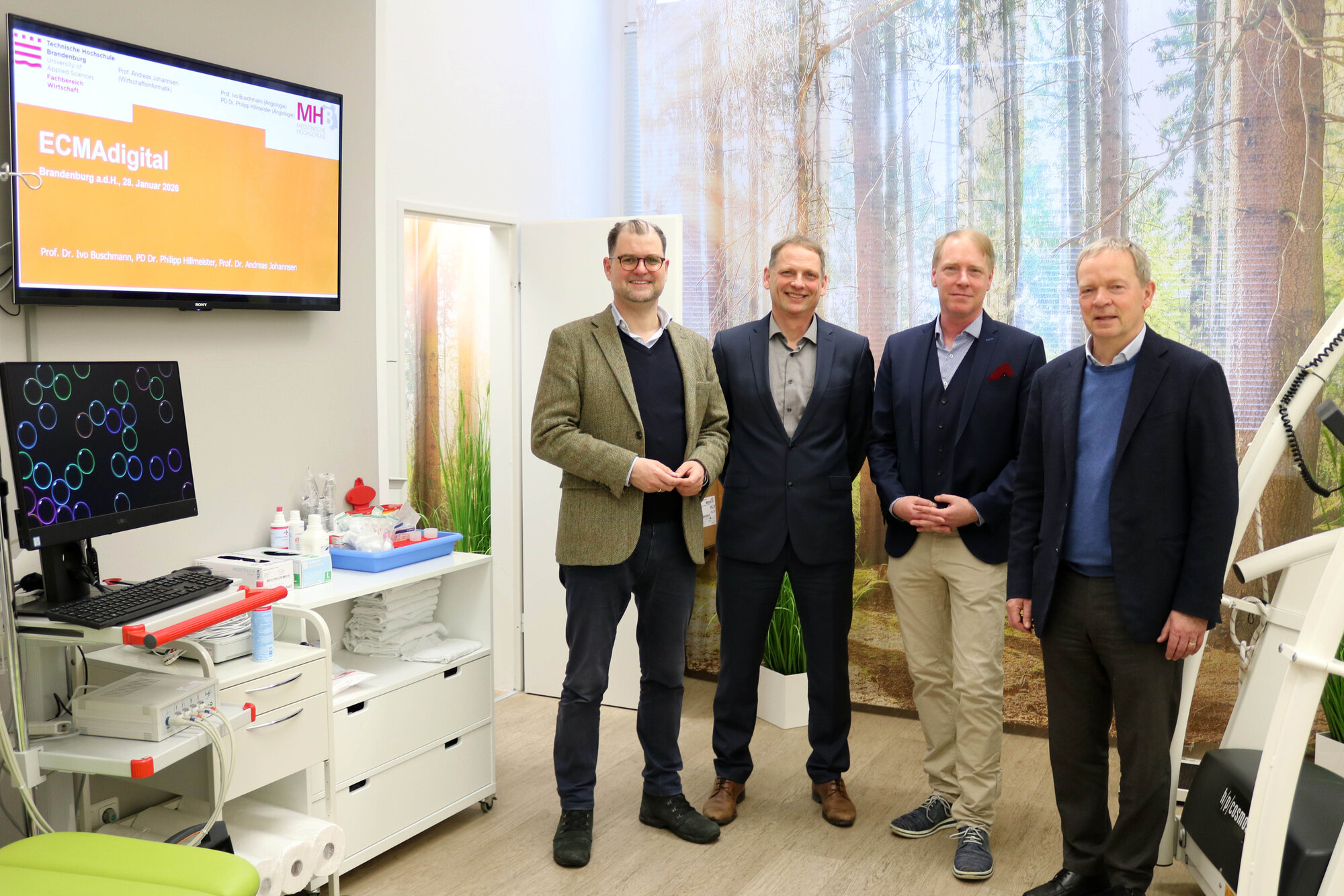 THB-Präsident Prof. Dr. Andreas Wilms, Prof. Dr. Andreas Johannsen (THB), PD Dr. Philipp Hillmeister (MHB) und MHB-Präsident Prof. Dr. Hans-Uwe Simon 
