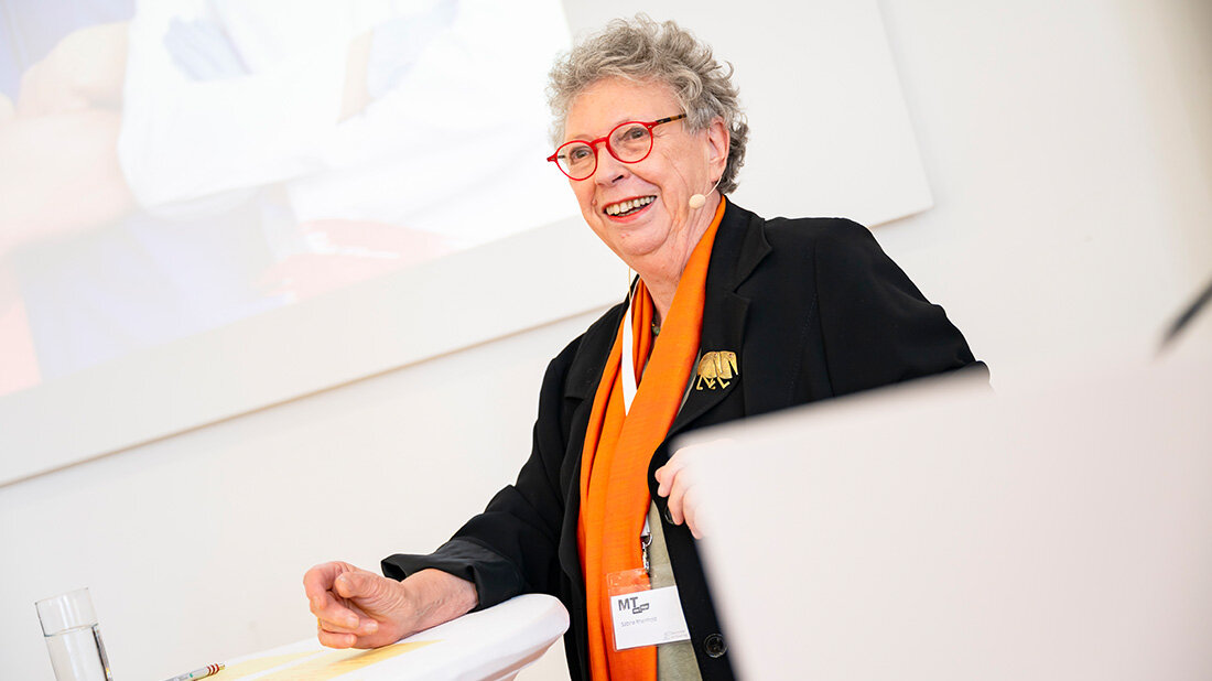 _Sabine_Reinhold.jpg _Sabine_Reinhold.jpg
