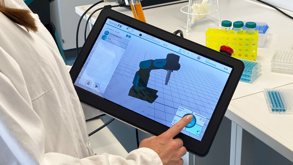 Vorhandene_manuelle_Laborinstrumente_miteinander_verknuepfen_Corinna_Korinth_Hochschule_Albstadt_Sigmaringen.jpg Vorhandene manuelle Laborinstrumente miteinander verknüpfen