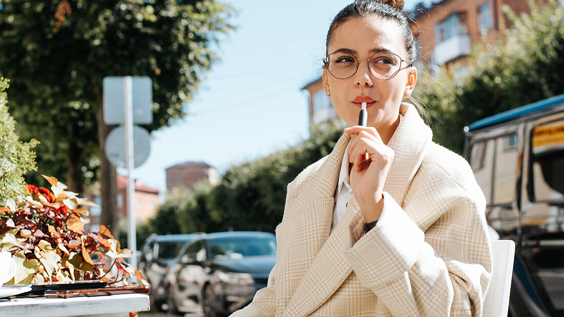 Anteil aktueller Raucherinnen und Raucher im Jahr 2022 gestiegen 