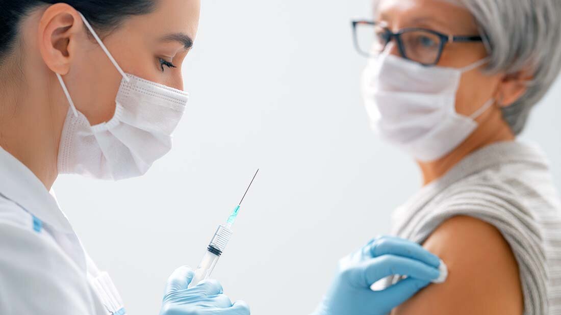 COVID_Impfung1.jpg Erkältungen nach vollständiger COVID-Impfung seltener, kürzer und weniger schwer