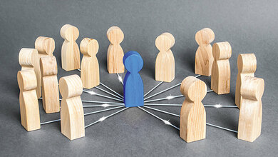 Symbolische Darstellung der Stellung einer Führungskraft