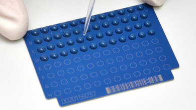 Auftragen von Microdroplets 