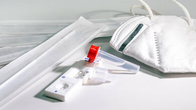 Maske und Schnelltests