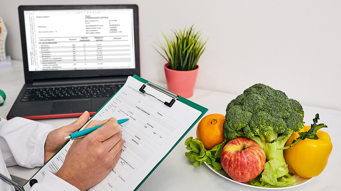 Titelbild des Fachbeitrags zum Schwerpunktthema über Produkte im Bereich der personalisierten Ernährung