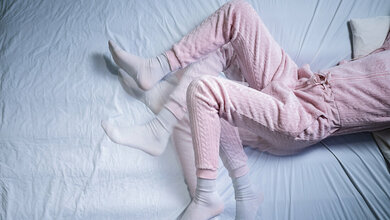 Titelbild des Fachbeitrags zum Restless-Legs-Syndrom