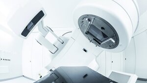 Foto eines Linearbeschleunigers (LINAC)