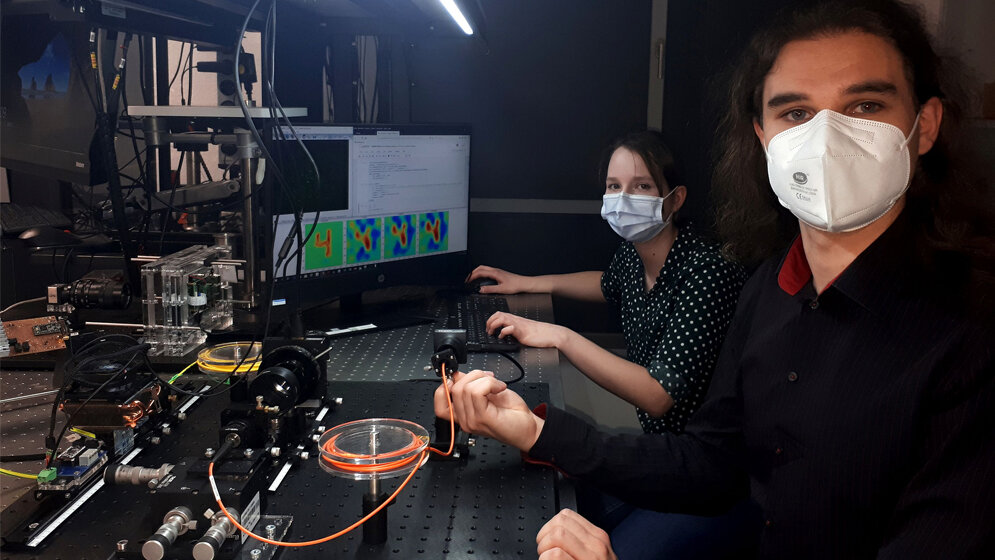 Antje Schuschies (24, li.) und Leander Kläber (23) 