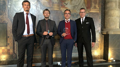 Dr. Thomas Bocklitz, Professor Michael Schmitt, Professor Jürgen Popp und Professor Andreas Tünnermann 