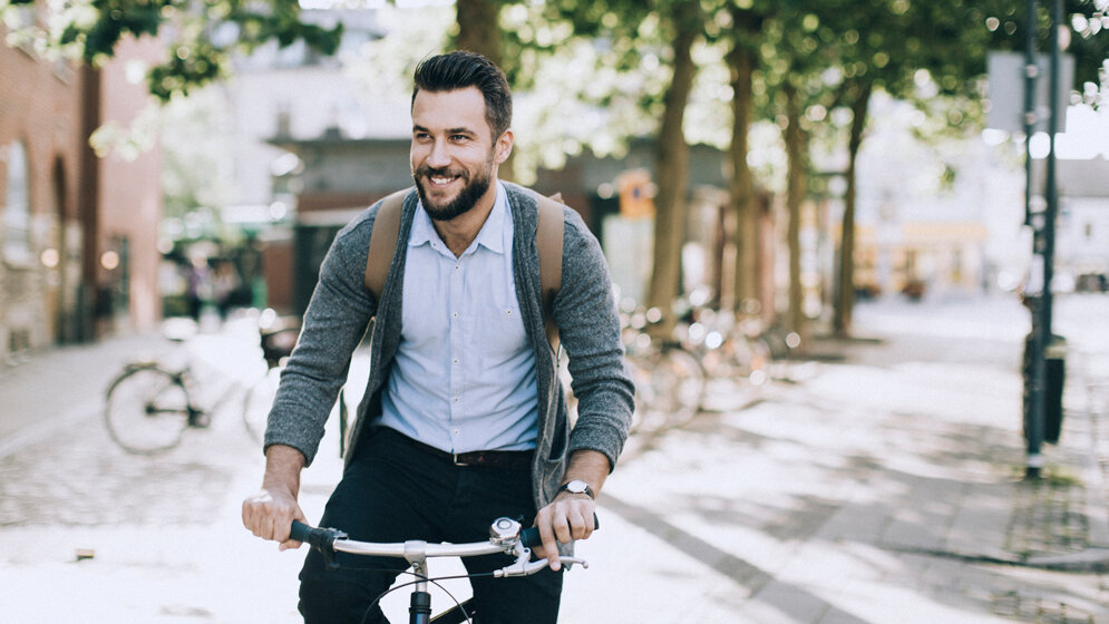 Fahrrad fahren Geber86_iStockphoto_73257281_LARGE.jpg