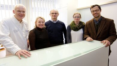 Erfolgreiche_Kooperationspartner_Prof_Dieter_Haffner_et_al_MHH_Karin_Kaiser_08022016.jpg Erfolgreiche Kooperationspartner