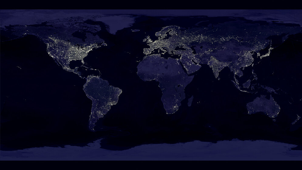 Erde_bei_Nacht_Marc_Imhoff_NASA_GSFC.jpg Erde bei Nacht
