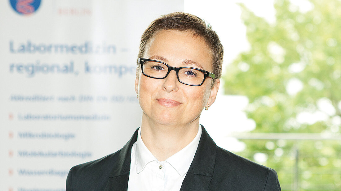 Porträtfoto Carola Jaster