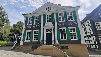 Titelbild zu Nachrichten zur Berufspolitik: Treffen im Deutschen Röntgen-Museum