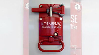 Notbremse.jpg Notbremse