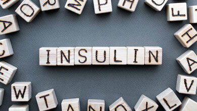 Würfel mit Aufdruck Insulin