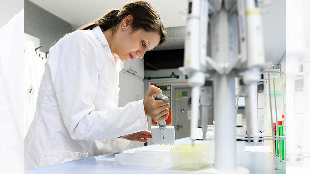 Julia Kenzel 