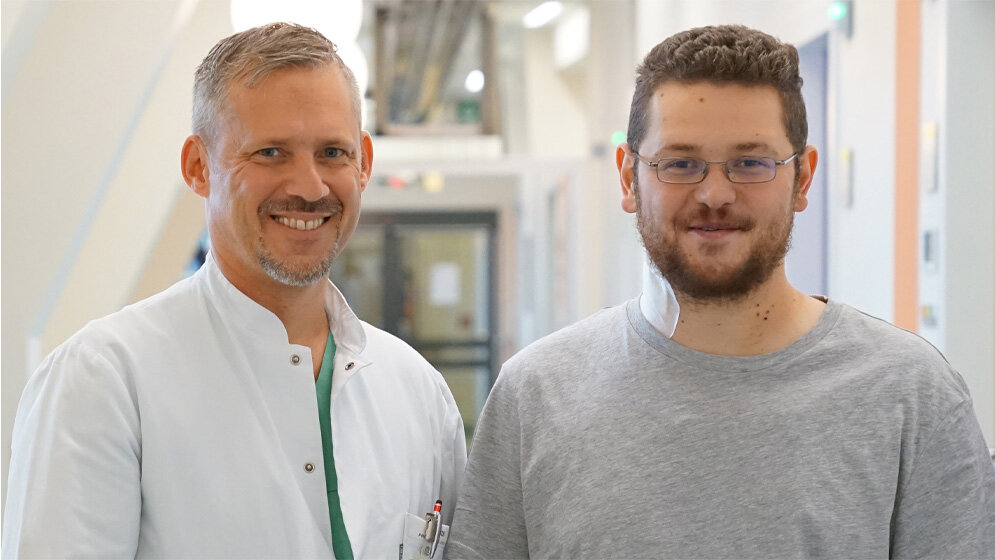 Marlin Koth (rechts) und Prof. Dr. med. Christoph Starck