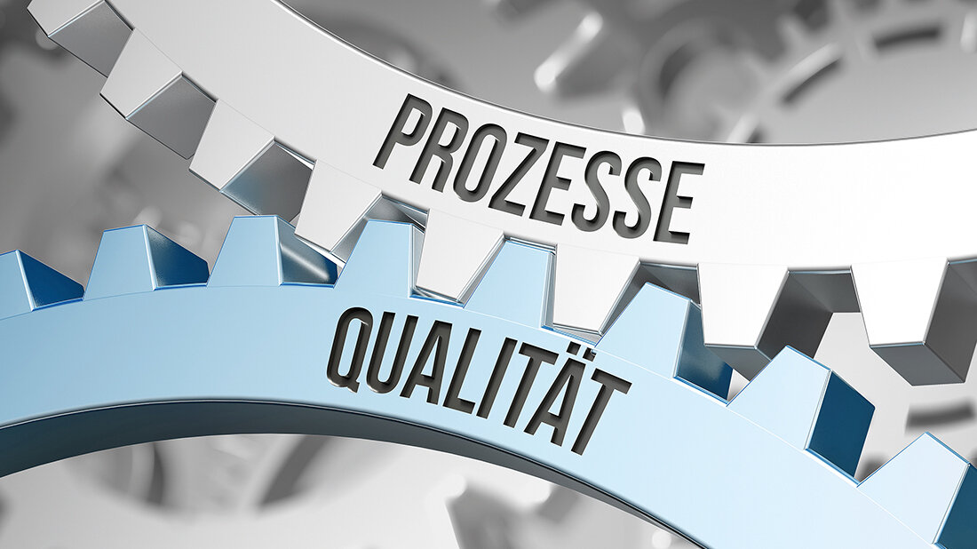 Titelbild zum Beitrag über Weiterbildungsangebote des DIW-MTA im Bereich Qualitäts- und Risikomanagement