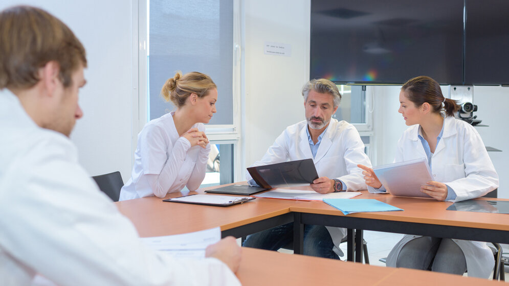Beratung_Fotolia_133120855_M.jpg Tumorboards