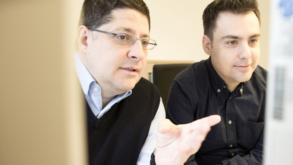 Dr_Ioannis_Mitroulis_und_Prof_Triantafyllos_Chavakis_Stephan_Wiegand_TU_Dresden.jpg Dr. Ioannis Mitroulis (rechts) und Prof. Triantafyllos Chavakis