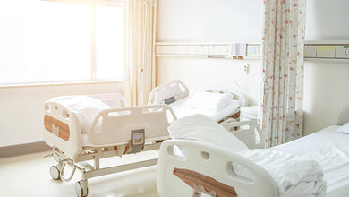 Investitionsbedarf.jpg er Investitionsbedarf der Krankenhäuser liegt aktuell bei rund sieben Milliarden Euro pro Jahr, rechnen GKV-Verband, PKV und DKG vor. Länder zahlen nur die Hälfte.