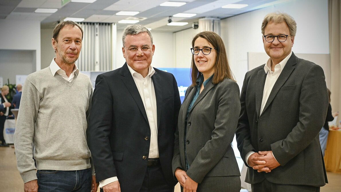 Prof. Dr. Michael Hummel (GBN-Leiter), PD Dr. Dr. Michael Kiehntopf (TMF-Vorstand), PD Dr. Sara Nußbeck (Tagungspräsidentin), Sebastian Semler (TMF-Geschäftsführer), v. l. n .r.