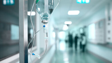 Fotolia_86710154__Krankenhausflur_sudok_1.jpg Krankenhausfinanzierung