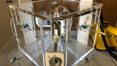 In der Applikationsbox wird die Testsubstanz aufbewahrt