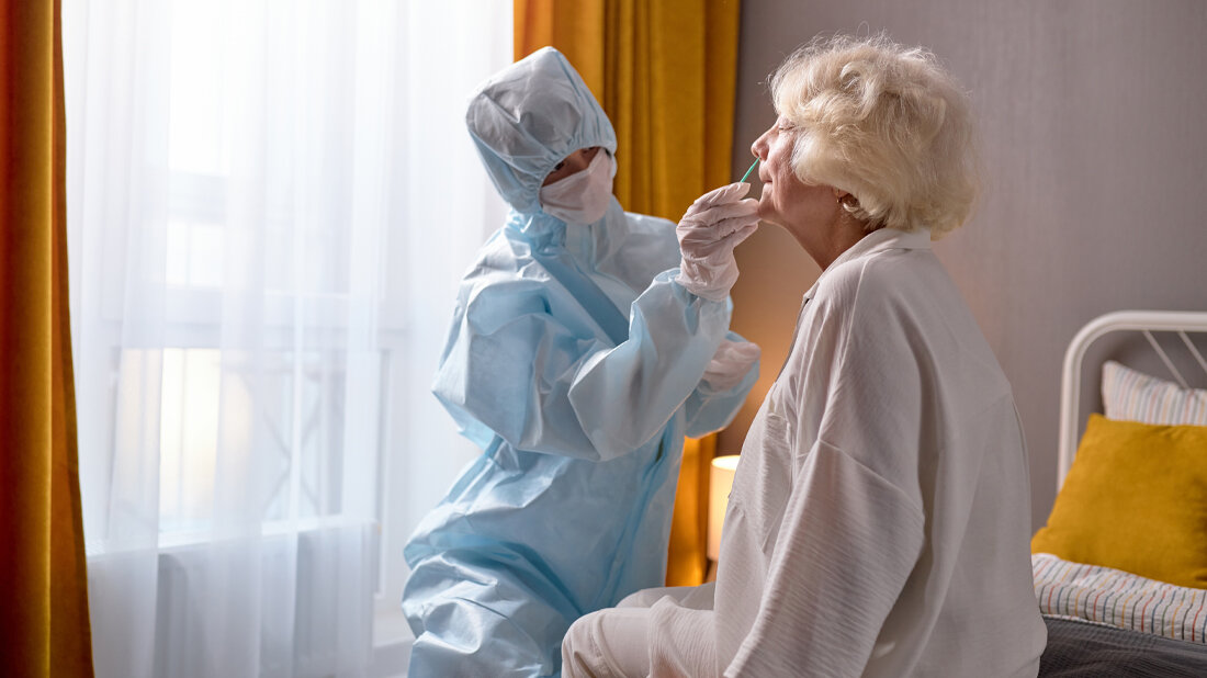 Abstrich für Coronatest