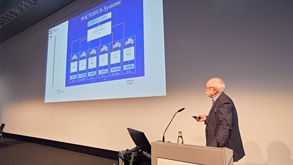 Foto10_Symposium.jpg