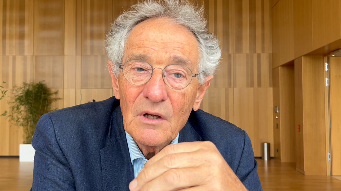 Interview_Prof_Loose.jpg Prof. Dr. Dr. Reinhard Loose im Interview
